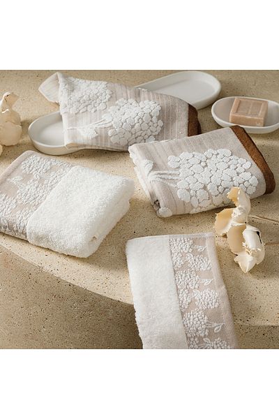 Mudo Home 30x50 Leah Jacquard Hand Towel
