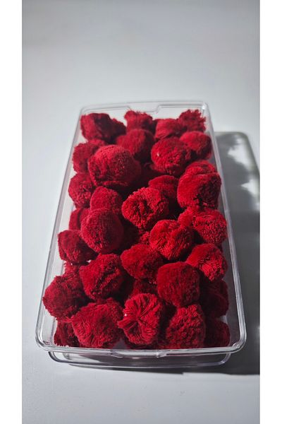 ÖZPAŞ TEKSTİL VE AKSESUAR Red Plush Pompom - 25 Pieces