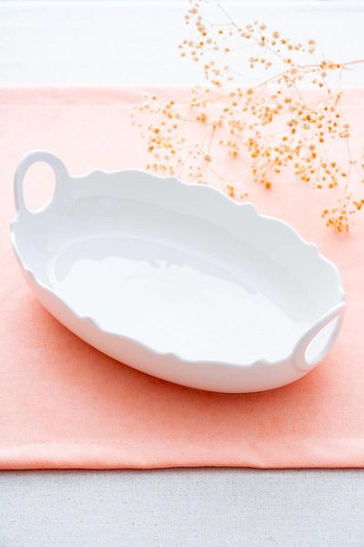 ACAR Nirvana Oval Presentation Plate - 26 cm