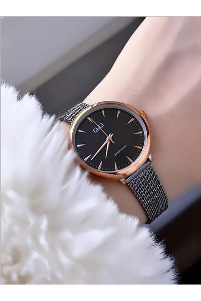 Q&Q  Women's Straw Cord Wristwatch