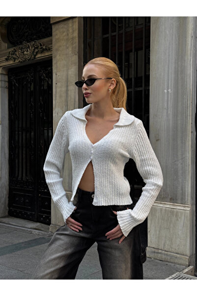 Zechka Women's White Polo Neck Button Detailed Boucle Knitwear (Zckty032)