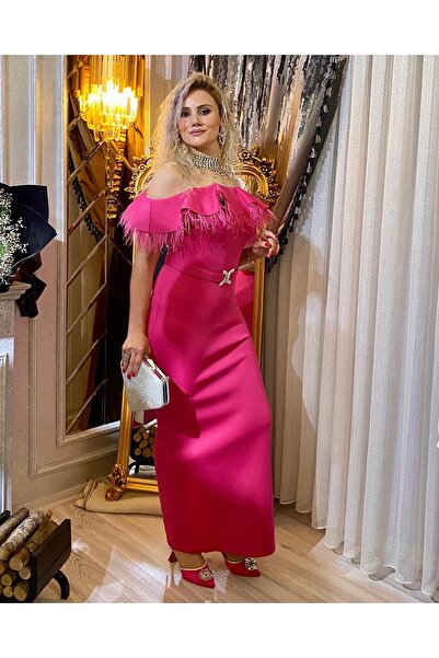 ŞEHRAZAT BUTİK TASARIM TÜY DETAYLI ELBİSEMİZ