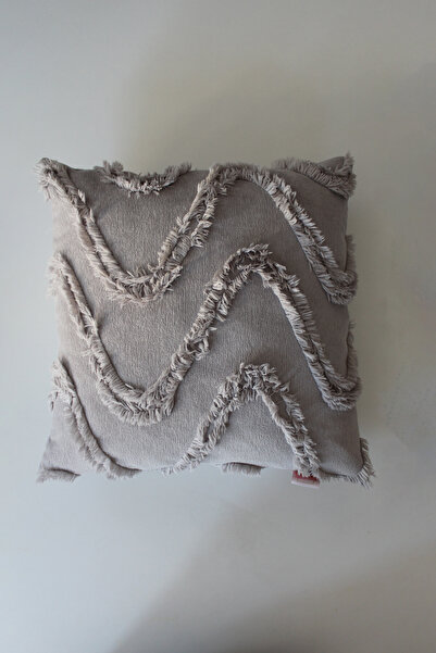 Uğur Home Ev Tekstili Μαξιλαροθήκη με γούνινο και μοτίβο - 40x40 εκ. Κομψό και άνετο διακοσμητικό μαξιλάρι