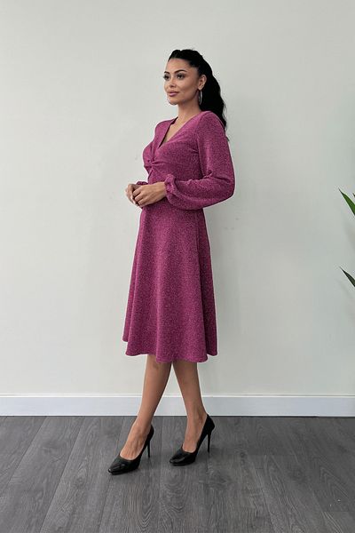 giyimmasalı Dusty Rose - Sparkly Crepe Midi φόρεμα με λεπτομέρεια Twist