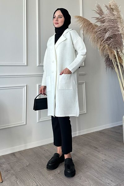 InStyle Seersucker Pattern Buttoned White Knitwear Jacket