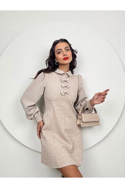 Afiş Butik Λεπτομερές τουίντ φόρεμα με γιακά μωρού βιζόν