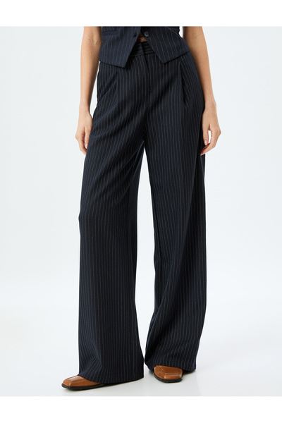 Koton Pile Detaylı Cepli Yüksek Bel Kumaş Palazzo Pantolon