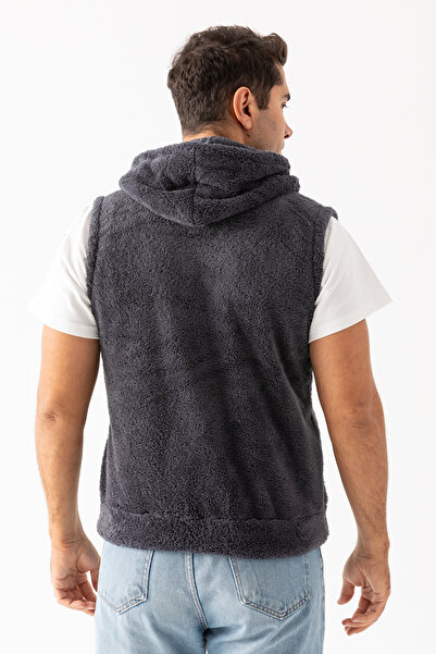 EtkiModa Men's Smoked Stand Collar Sleeveless Unlined Zippered Hooded Plush Vest