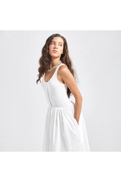 FAV Sleeveless A-line Dress with Scoop Neck
