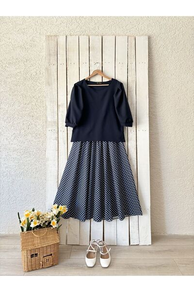KÜÇÜĞÜM BUTİK Popelínová rozšířená sukně - námořnická modrá puntíkovaná