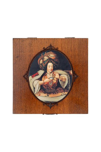Anadolia Vintage Portrait Printed Solid Decorative Box