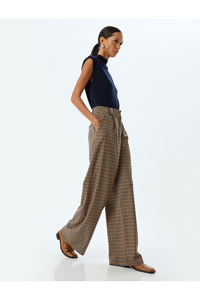 Koton Plaid-Palazzo-Hose mit hoher Taillentasche und plissiertem Detail