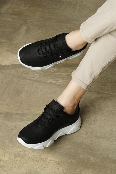 L.A Polo Casual Thick Sole Black and White Men's Sneakers