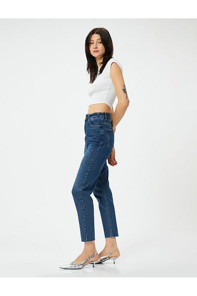 Koton Leichte, bequeme Jeans mit hohem Bund und engem Bein - Mom Slim Jeans