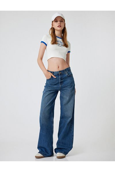 Koton Slogan Printed Crew Neck Ribbed Crop T-Shirt - Short Sleeve, Slim Fit