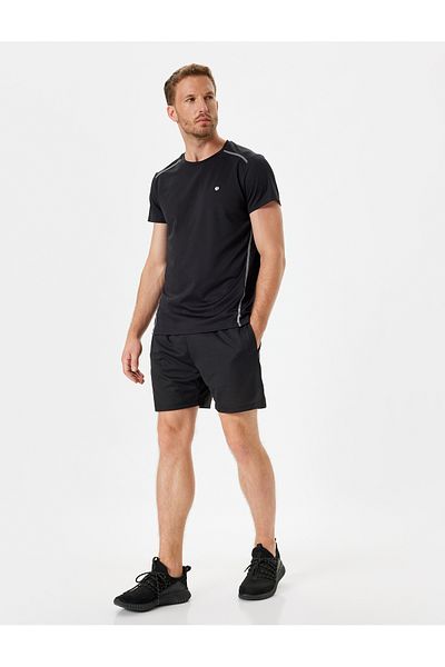 Koton Sportshorts – Schnürung in der Taille und Taschendetail