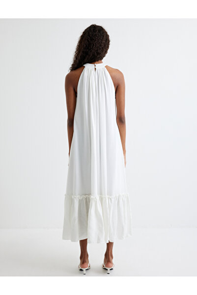 Koton Φόρεμα με μακρύ λαιμόκοψη - φόδρα με βολάν και κεντημένη με χάντρες