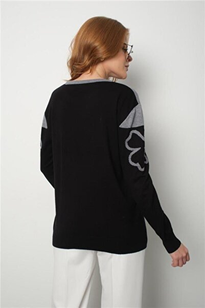 Clothes Fast Women's Gray Two-Tone Jewelled Crew Neck Knit Blouse