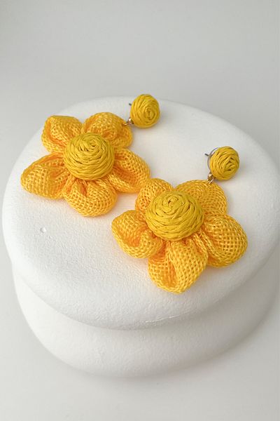 Modex Straw Weave Dangle Flower Earrings (Size:5*7Cm)