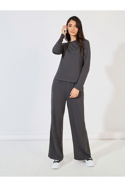 Styli Solid Round Neck Knit Top & Wide Leg Joggers Co-Ords