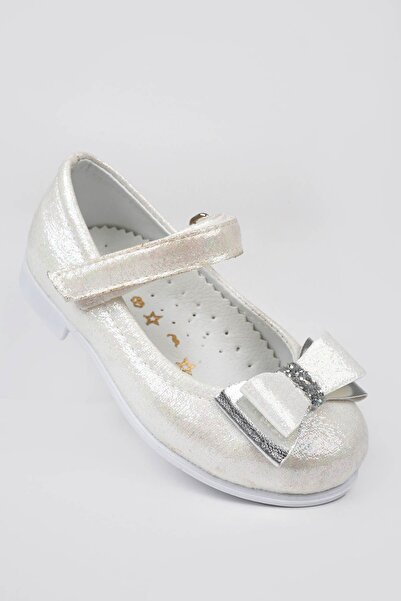 Aymer حذاء Sultan للفتيات الصغيرات - أبيض