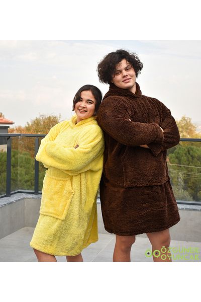 Özgüner Oyuncak Winter Cold Farewell with Warm Fleece Plush Wearable Blanket