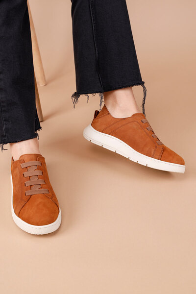 Getcho Corun Women's Tan Nubuck Casual Shoes