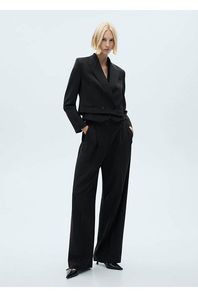 MANGO Woman Zweireihige kurze Blazerjacke