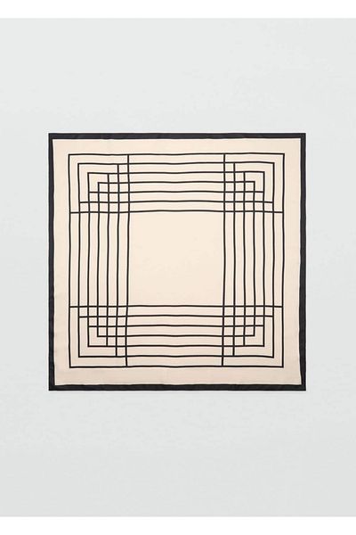 MANGO Woman Schal mit geometrischem Muster