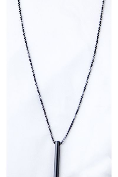 Store Bar Cut Oval Detail Black Steel Necklace