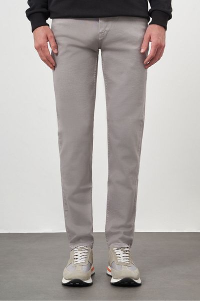 Morven Men's Gray Seasonal Cotton 5-Pocket Dynamic Fit Jean Trousers