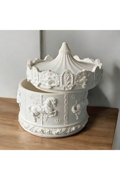 By Şirin Candle Büyük Boy Kapaklı Atlı Karınca (Saklama Kutusu)