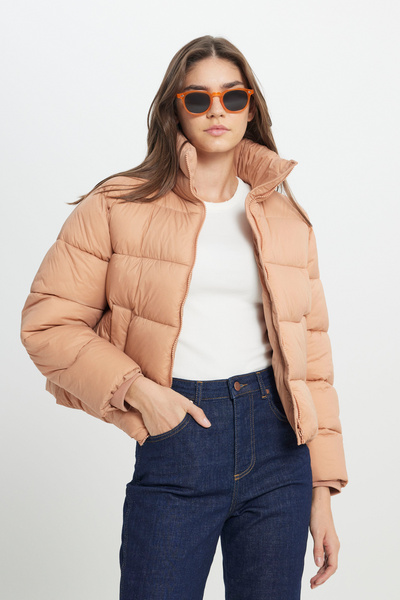 WRANGLER Γυναικείο παλτό με χαλαρή εφαρμογή, άνετο κοψίματο, ψηλό γιακά, με φουσκωτό στόμα