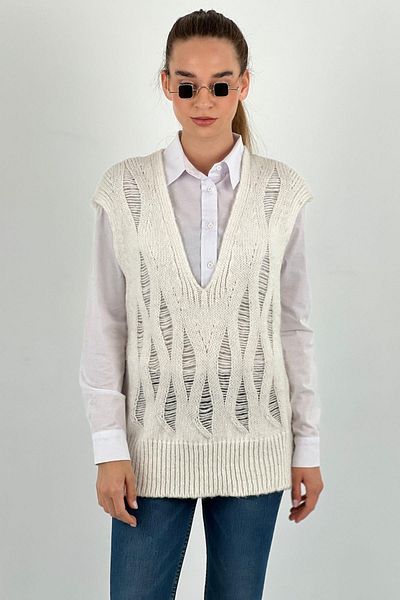 Miss Poem Women's V-Neck Patterned Sleeveless Straps Ecru Basic Knitwear Sweater