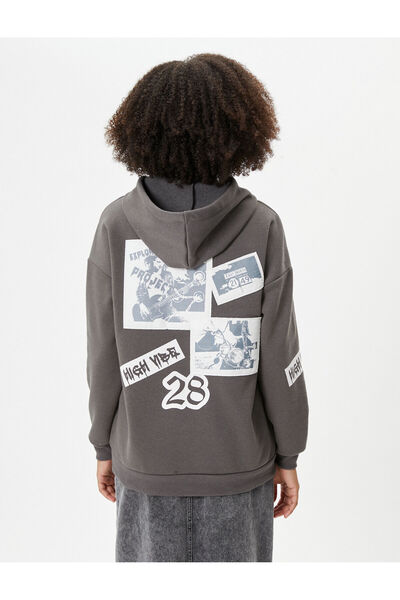 Koton Суитшърт с качулка и апликация отзад и отпред