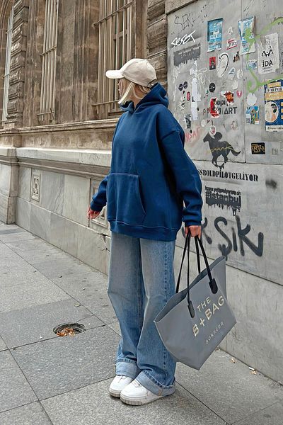 Swist Indigo Stay Hooded Kangaroo Pocket Oversize Women's Sweatshirt with Fleece Inside