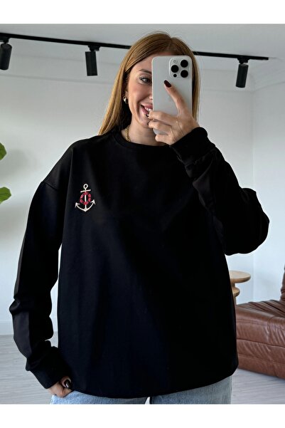 KÜBRA SÖYLEMEZ BOUTİQUE Siyah Çapa Nakışlı Sweatshirt