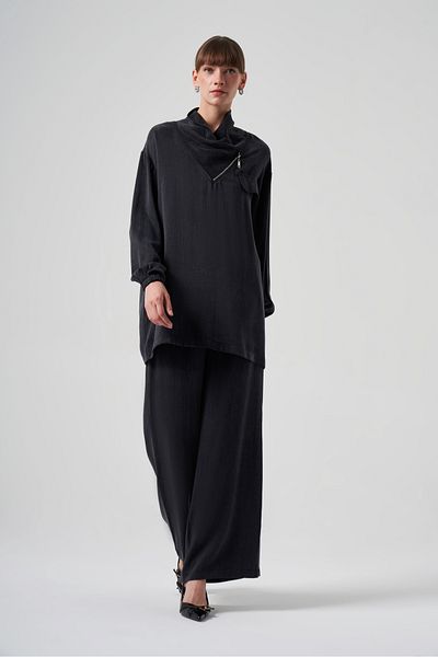 Nuss Black Silk Suit - with Trousers 1013