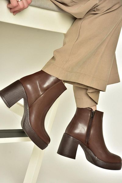 Fox Shoes Τ 820197409   Καφέ Γυναικείες Μπότες με Χοντρό Τακούνι
