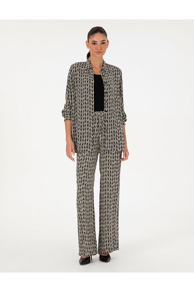 Pierre Cardin بنطال فضفاض منقوش باللون الأسود 50293306-VR046