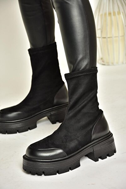 Fox Shoes T 267093702 Černé semišové dámské boty se silnou podrážkou