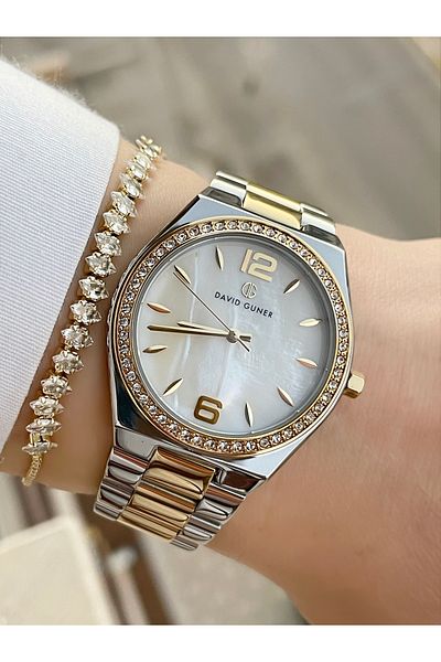 DAVID GUNER Women's Wristwatch and Bracelet