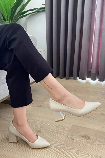 Preshley Kadın Nova Krem Cilt 6,5 cm Kalın Topuklu Stiletto