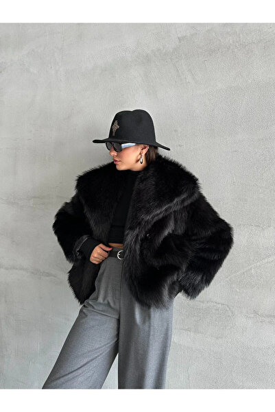 GOOD&DESS Black Fur - Lined Inside