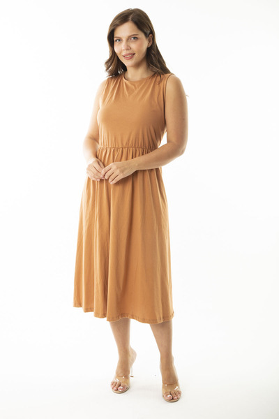 Şans Жіноче велике плаття з еластичним поясом та без рукавів 65N36903