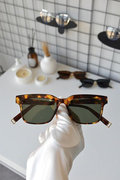 LOOKUP Uv400 Protection Sunglasses - Quality Glass and Frame Hinged