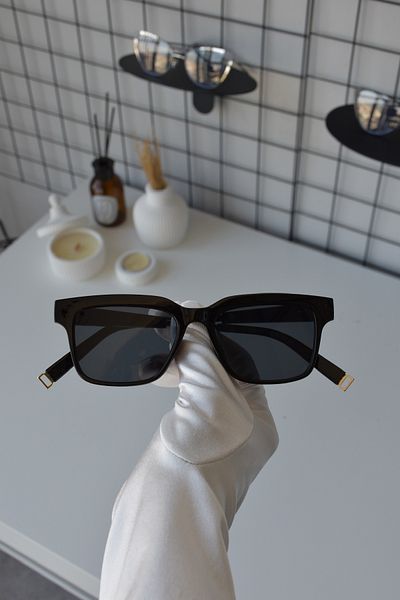LOOKUP Uv400 Protection Sunglasses - Quality Glass and Frame Hinged