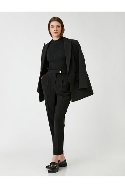 Koton Pantaloni crop cu talie înaltă, detaliați cu nasturi