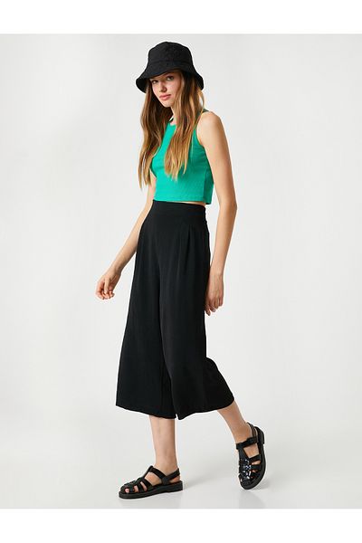 Koton Normale Taille, locker geschnittene schwarze Damenhose 3sal40002ıw