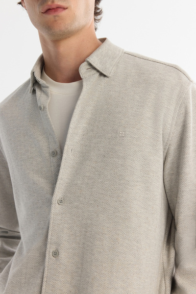 Avva Чоловіча сорочка з сірим коміром на ґудзиках, легко прасується, комфортний крій A42Y2018